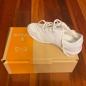 Nfinity Rival 2 cheer shoes, NWT, never worn